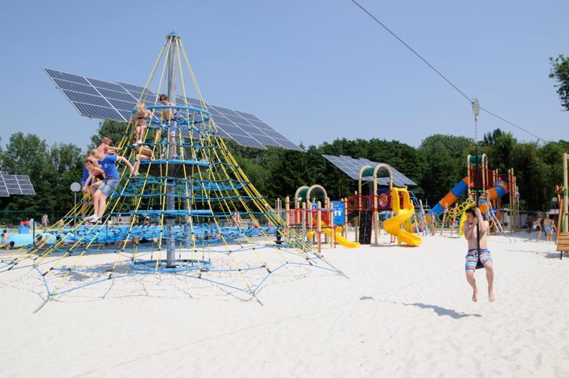 Vakantiepark Wilhelm Tell Superieur Chalet Opglabbeek المظهر الخارجي الصورة